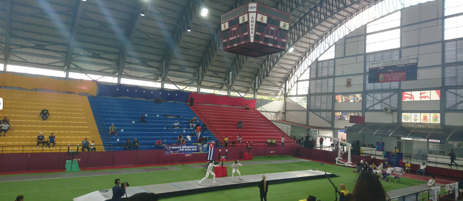 Foto de GIMNASIO CUBIERTO AMGNB